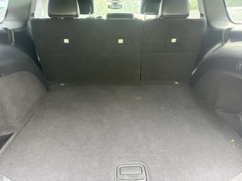 More photos of 2019 Jeep Grand Cherokee at Outten Chrysler Dodge Jeep RAM of Hamburg, PA