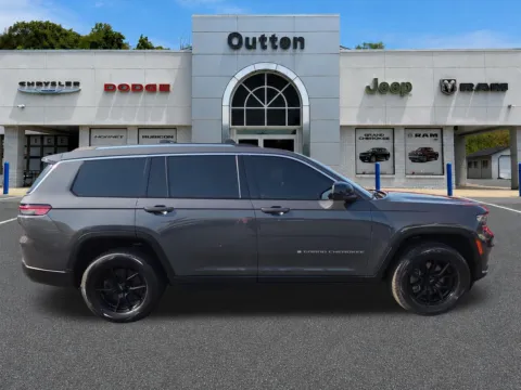 Photos of 2021 Jeep Grand Cherokee L for sale in Hamburg, PA at Outten Chrysler Dodge Jeep RAM of Hamburg