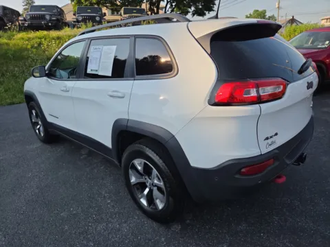 More photos of 2017 Jeep Cherokee Trailhawk L Plus at Outten Chrysler Dodge Jeep RAM of Hamburg, PA