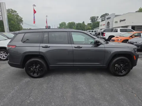 Photos of 2024 Jeep Grand Cherokee L Altitude for sale in Hamburg, PA at Outten Chrysler Dodge Jeep RAM of Hamburg