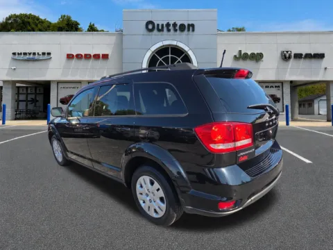 More photos of 2019 Dodge Journey SE at Outten Chrysler Dodge Jeep RAM of Hamburg, PA