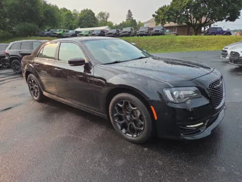 Black 2022 Chrysler 300 Touring L for sale in Hamburg, PA