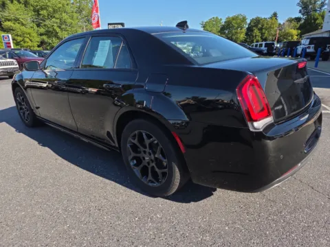 More photos of 2022 Chrysler 300 Touring L at Outten Chrysler Dodge Jeep RAM of Hamburg, PA