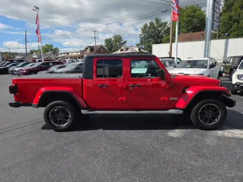 Photos of 2020 Jeep Gladiator Overland for sale in Hamburg, PA at Outten Chrysler Dodge Jeep RAM of Hamburg