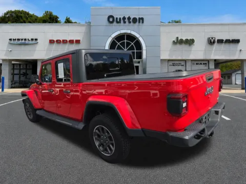 More photos of 2020 Jeep Gladiator Overland at Outten Chrysler Dodge Jeep RAM of Hamburg, PA