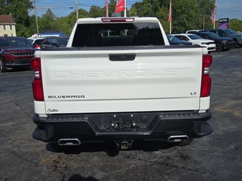 More photos of 2024 Chevrolet Silverado 1500 LT Trail Boss at Outten Chrysler Dodge Jeep RAM of Hamburg, PA