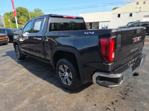 More photos of 2025 GMC Sierra 1500 SLT at Outten Chrysler Dodge Jeep RAM of Hamburg, PA