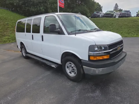 White 2020 Chevrolet Express Passenger LT for sale in Hamburg, PA