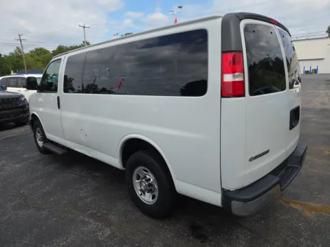More photos of 2020 Chevrolet Express Passenger LT at Outten Chrysler Dodge Jeep RAM of Hamburg, PA