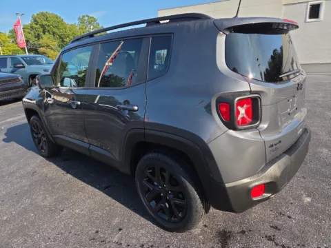 More photos of 2023 Jeep Renegade Altitude at Outten Chrysler Dodge Jeep RAM of Hamburg, PA