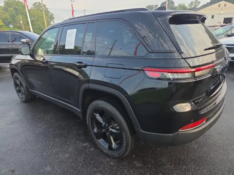 More photos of 2023 Jeep Grand Cherokee Altitude X at Outten Chrysler Dodge Jeep RAM of Hamburg, PA