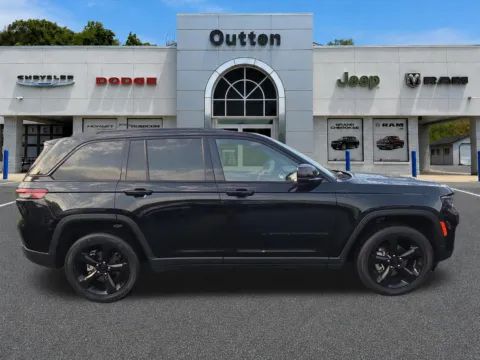 Photos of 2023 Jeep Grand Cherokee Altitude X for sale in Hamburg, PA at Outten Chrysler Dodge Jeep RAM of Hamburg