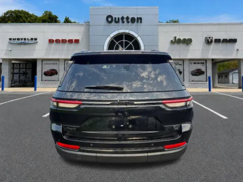 More photos of 2023 Jeep Grand Cherokee Altitude X at Outten Chrysler Dodge Jeep RAM of Hamburg, PA
