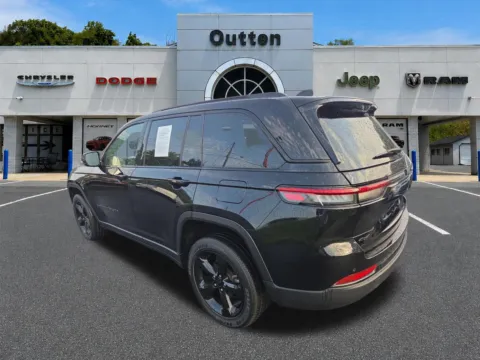 More photos of 2023 Jeep Grand Cherokee Altitude X at Outten Chrysler Dodge Jeep RAM of Hamburg, PA