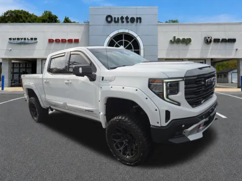 White 2023 GMC Sierra 1500 AT4 for sale in Hamburg, PA