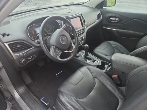 More photos of 2021 Jeep Cherokee Latitude Lux at Outten Chrysler Dodge Jeep RAM of Hamburg, PA