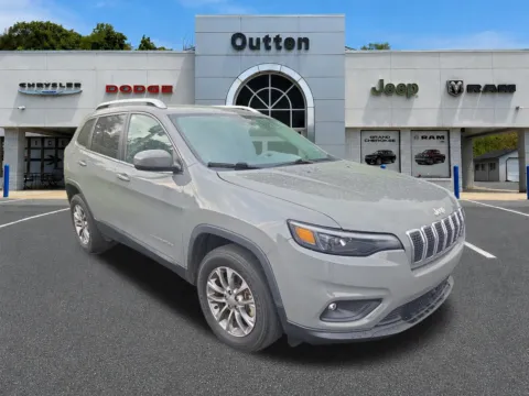 Gray 2021 Jeep Cherokee Latitude Lux for sale in Hamburg, PA