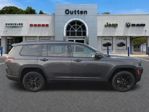 Photos of 2024 Jeep Grand Cherokee L Altitude for sale in Hamburg, PA at Outten Chrysler Dodge Jeep RAM of Hamburg