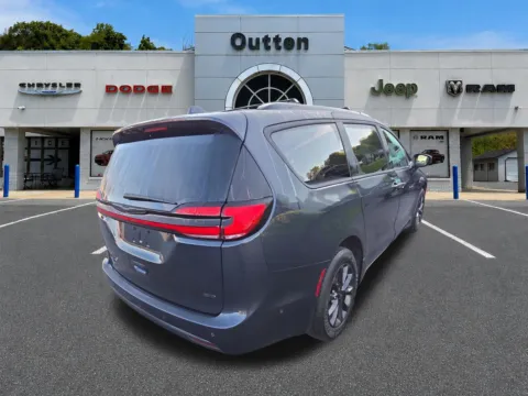 Another view of 2021 Chrysler Pacifica Touring L for sale in Hamburg, PA at Outten Chrysler Dodge Jeep RAM of Hamburg