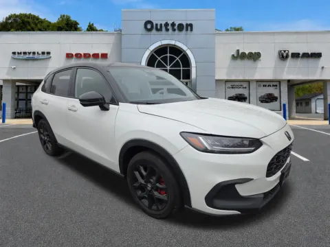 White 2025 Honda HR-V Sport for sale in Hamburg, PA