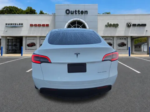 More photos of 2023 Tesla Model Y at Outten Chrysler Dodge Jeep RAM of Hamburg, PA