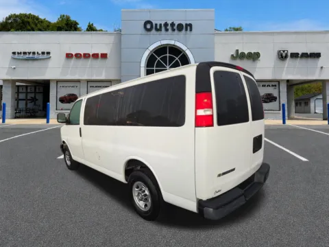More photos of 2020 Chevrolet Express Passenger LT at Outten Chrysler Dodge Jeep RAM of Hamburg, PA