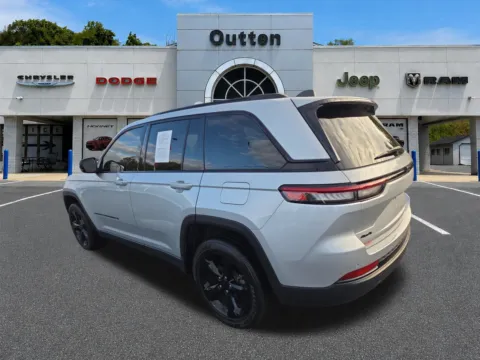 More photos of 2024 Jeep Grand Cherokee Altitude X at Outten Chrysler Dodge Jeep RAM of Hamburg, PA