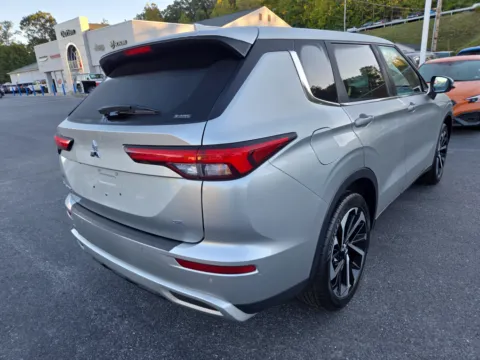 Another view of 2023 Mitsubishi Outlander SE for sale in Hamburg, PA at Outten Chrysler Dodge Jeep RAM of Hamburg