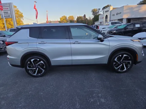 Photos of 2023 Mitsubishi Outlander SE for sale in Hamburg, PA at Outten Chrysler Dodge Jeep RAM of Hamburg