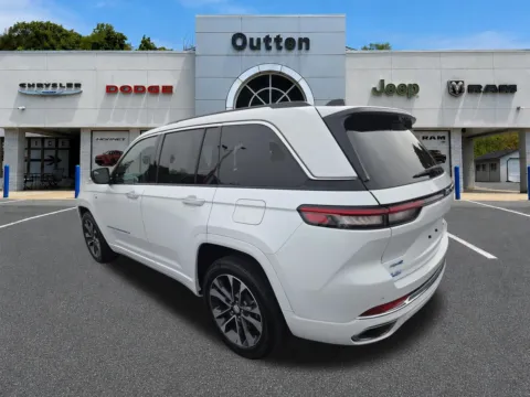 More photos of 2023 Jeep Grand Cherokee 4xe Overland at Outten Chrysler Dodge Jeep RAM of Hamburg, PA