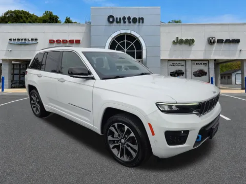 White 2023 Jeep Grand Cherokee 4xe Overland for sale in Hamburg, PA
