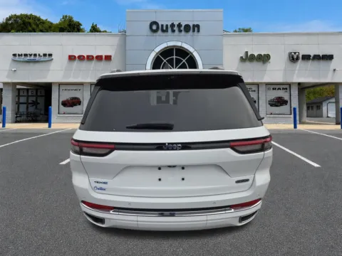 More photos of 2023 Jeep Grand Cherokee 4xe Overland at Outten Chrysler Dodge Jeep RAM of Hamburg, PA