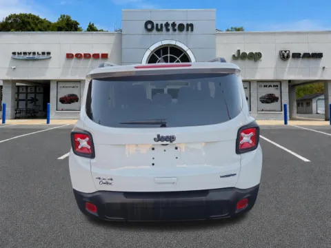 More photos of 2022 Jeep Renegade Latitude at Outten Chrysler Dodge Jeep RAM of Hamburg, PA