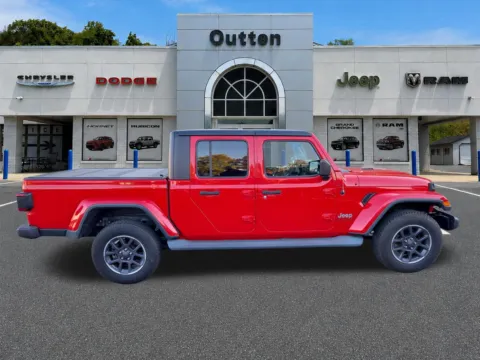 Photos of 2020 Jeep Gladiator Overland for sale in Hamburg, PA at Outten Chrysler Dodge Jeep RAM of Hamburg