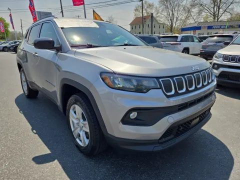 Silver 2022 Jeep Compass Latitude for sale in Hamburg, PA