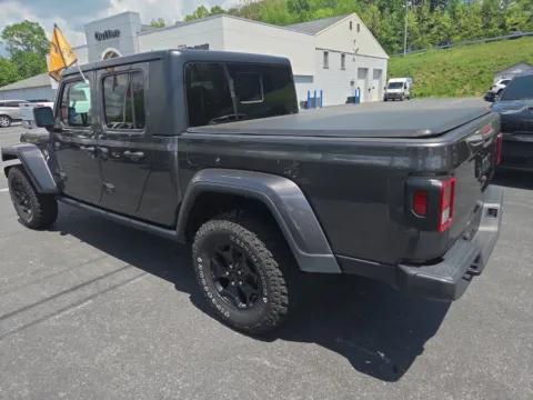 More photos of 2022 Jeep Gladiator Willys at Outten Chrysler Dodge Jeep RAM of Hamburg, PA