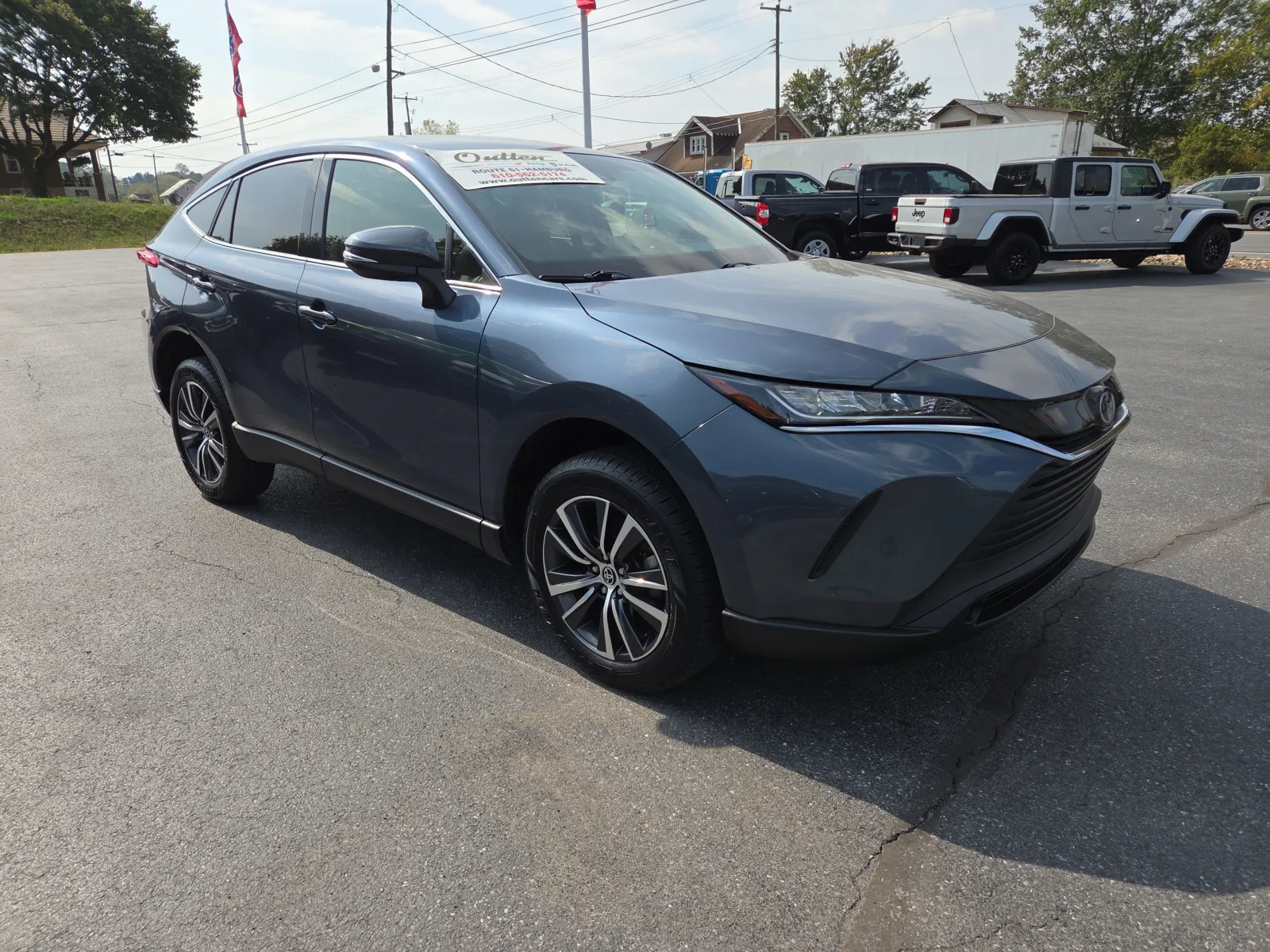 Gray 2022 Toyota Venza LE for sale in Hamburg, PA