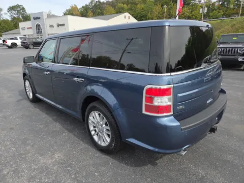 More photos of 2019 Ford Flex SEL at Outten Chrysler Dodge Jeep RAM of Hamburg, PA