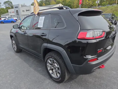 More photos of 2022 Jeep Cherokee Trailhawk at Outten Chrysler Dodge Jeep RAM of Hamburg, PA