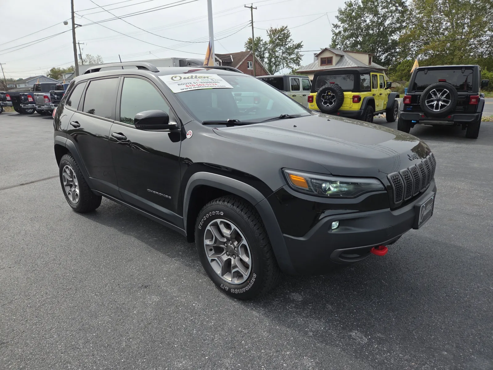 Black 2022 Jeep Cherokee Trailhawk for sale in Hamburg, PA