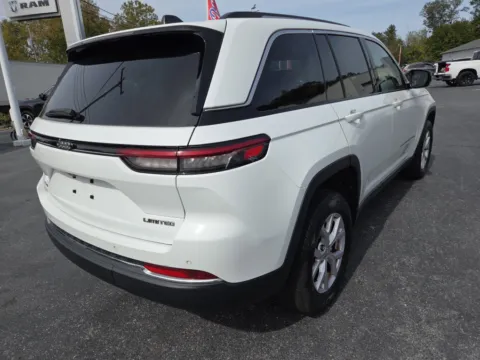 Another view of 2022 Jeep Grand Cherokee Limited for sale in Hamburg, PA at Outten Chrysler Dodge Jeep RAM of Hamburg