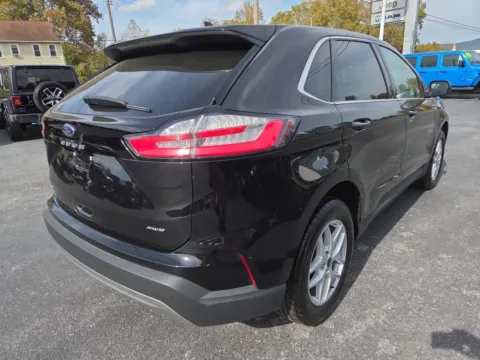 Another view of 2024 Ford Edge SEL for sale in Hamburg, PA at Outten Chrysler Dodge Jeep RAM of Hamburg