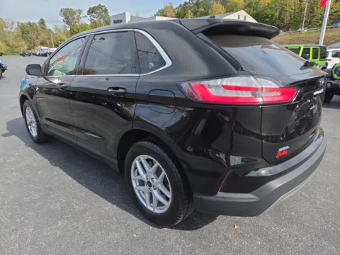 More photos of 2024 Ford Edge SEL at Outten Chrysler Dodge Jeep RAM of Hamburg, PA