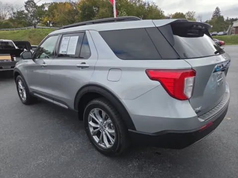 More photos of 2021 Ford Explorer XLT at Outten Chrysler Dodge Jeep RAM of Hamburg, PA