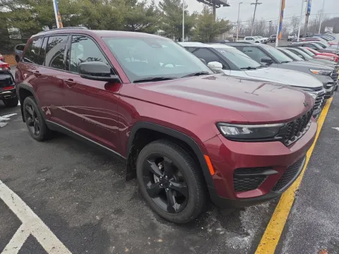 Red 2023 Jeep Grand Cherokee Altitude X for sale in Hamburg, PA