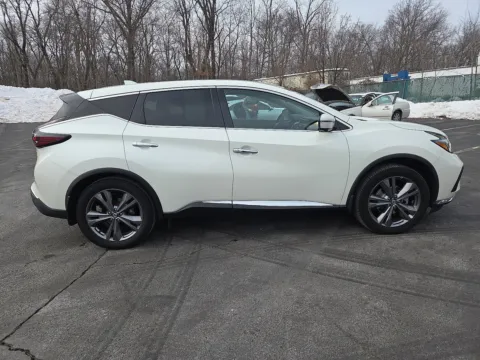 Photos of 2021 Nissan Murano SL for sale in Hamburg, PA at Outten Chevrolet of Hamburg