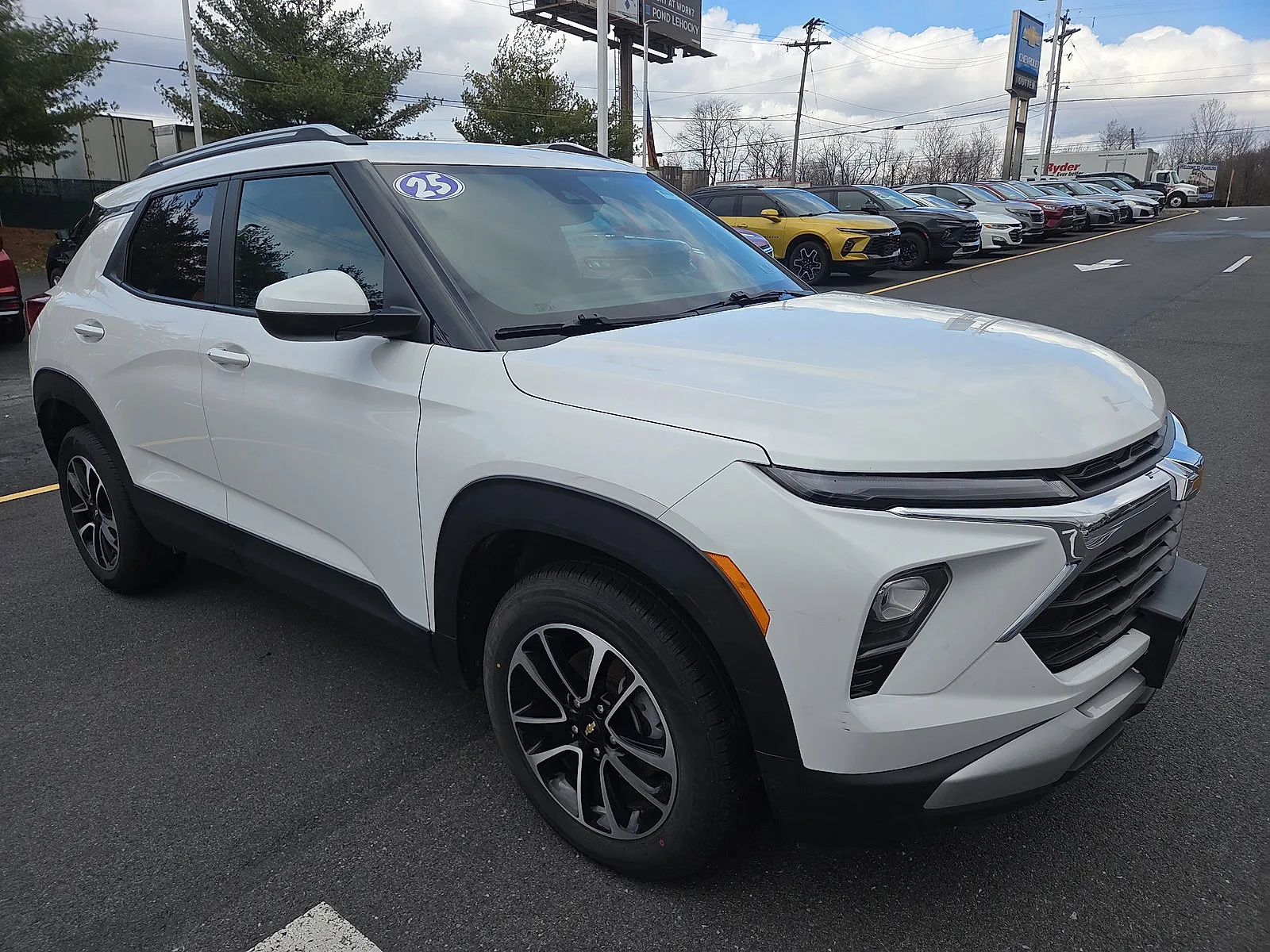 White 2025 Chevrolet Trailblazer LT for sale in Hamburg, PA