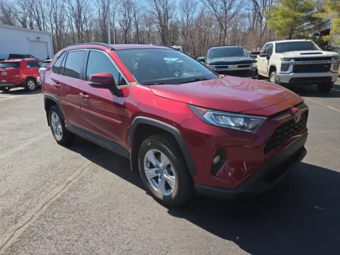 Red 2019 Toyota RAV4 XLE for sale in Hamburg, PA