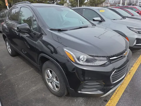 Black 2022 Chevrolet Trax LT for sale in Hamburg, PA