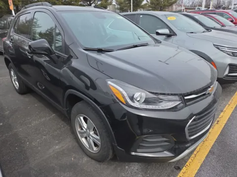 Black 2022 Chevrolet Trax LT for sale in Hamburg, PA